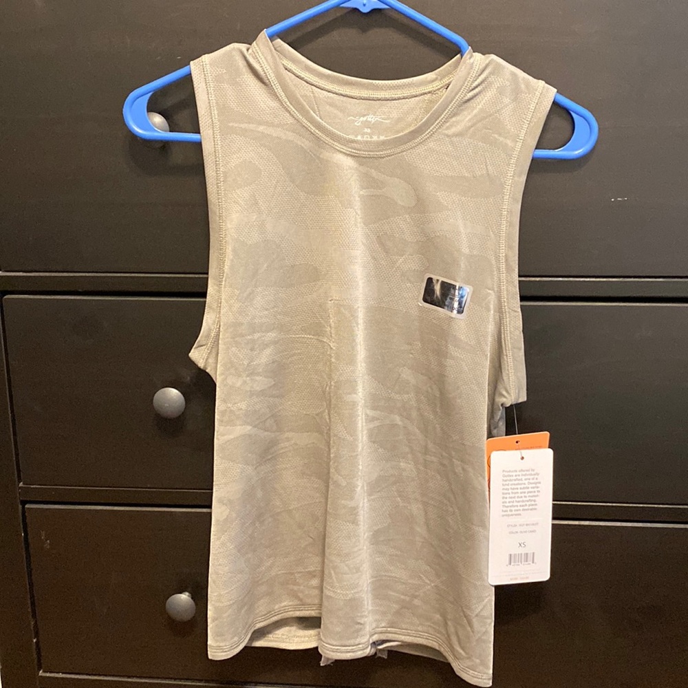 NWT workout tank